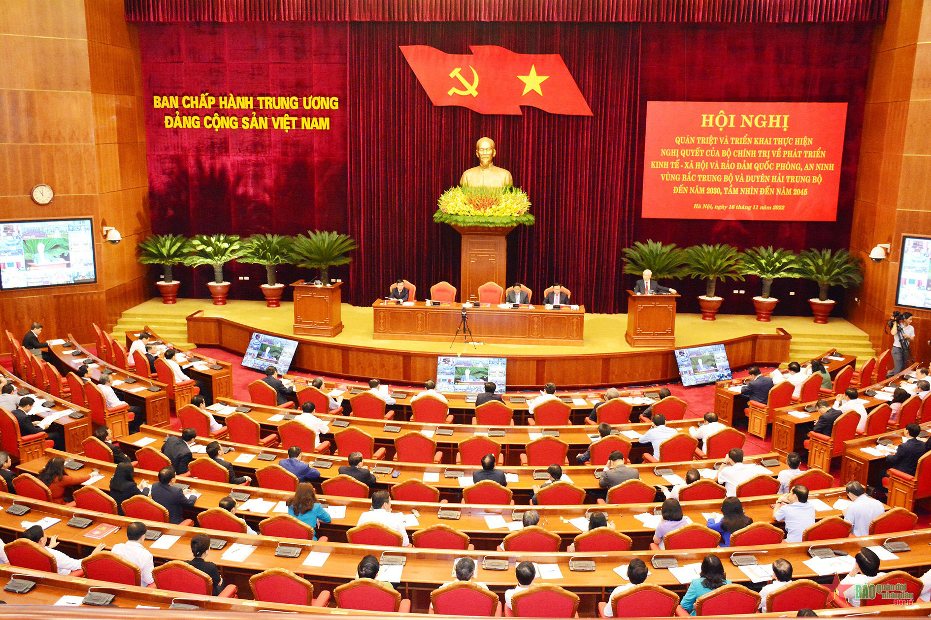 Tổng Bí thư Nguyễn Phú Trọng chủ trì Hội nghị triển khai thực hiện Nghị quyết của Bộ Chính trị về vùng Bắc Trung Bộ và duyên hải Trung Bộ